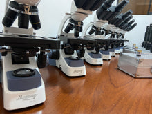 Cargar imagen en el visor de la galería, MICROSCOPIO TRINOCULAR MICROMED