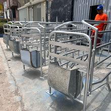 Cargar imagen en el visor de la galería, JAULA DE MATERNIDAD DE ACERO GALVANIZADO
